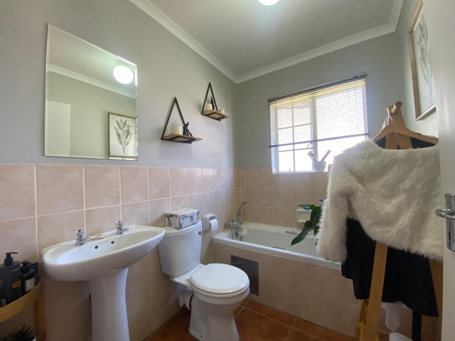 To Let 2 Bedroom Property for Rent in Rietvalleirand Gauteng