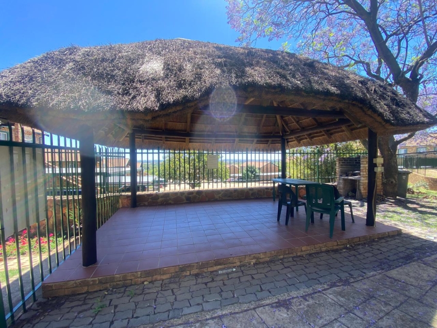To Let 2 Bedroom Property for Rent in Rietvalleirand Gauteng