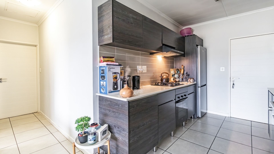 1 Bedroom Property for Sale in Olivedale Gauteng