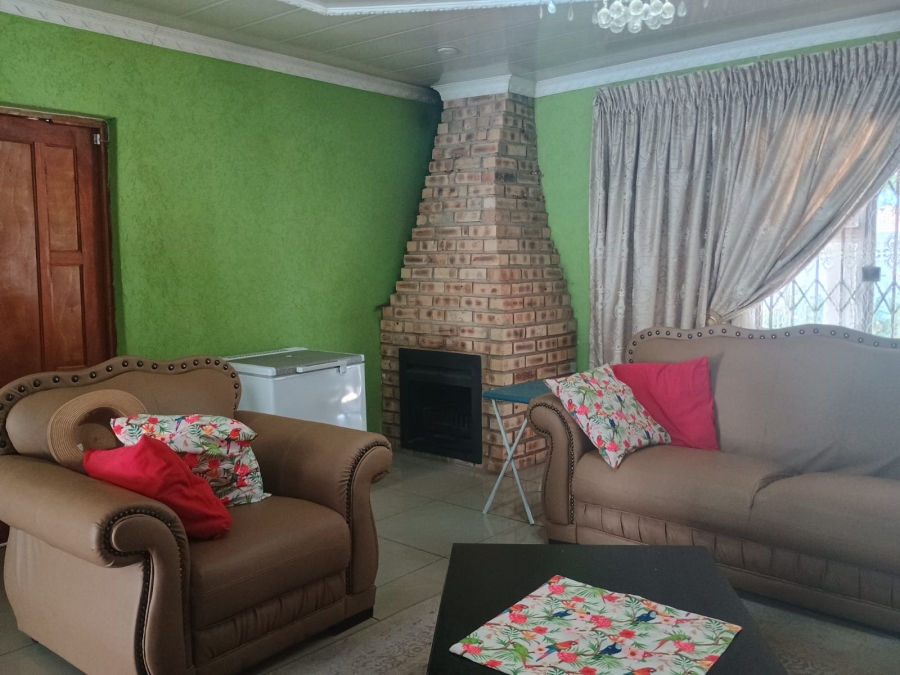 4 Bedroom Property for Sale in Vanderbijlpark CW 3 Gauteng