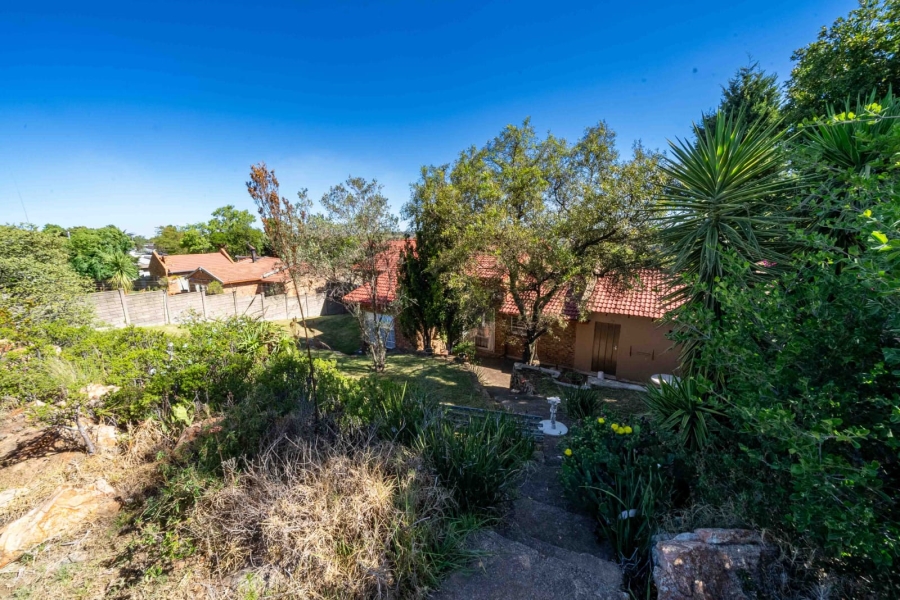 3 Bedroom Property for Sale in Roodekrans Gauteng
