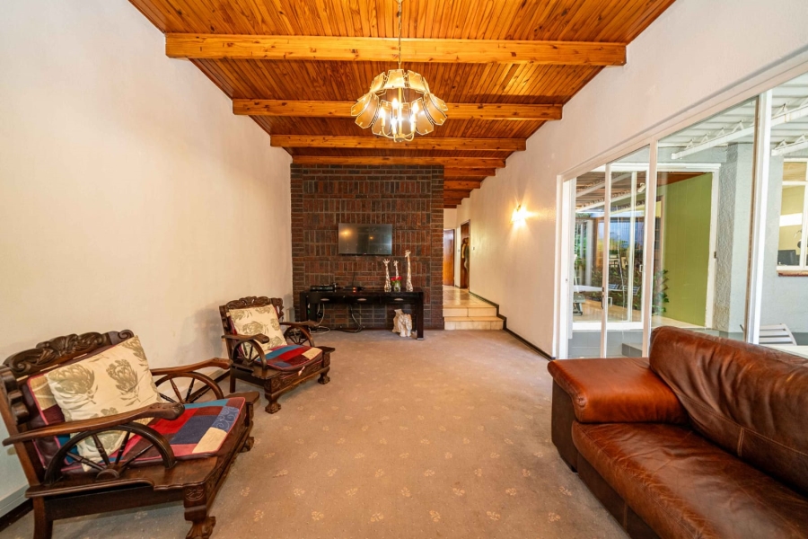 5 Bedroom Property for Sale in Parkrand Gauteng