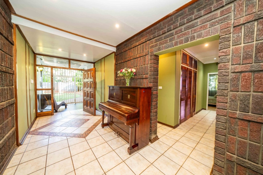 5 Bedroom Property for Sale in Parkrand Gauteng