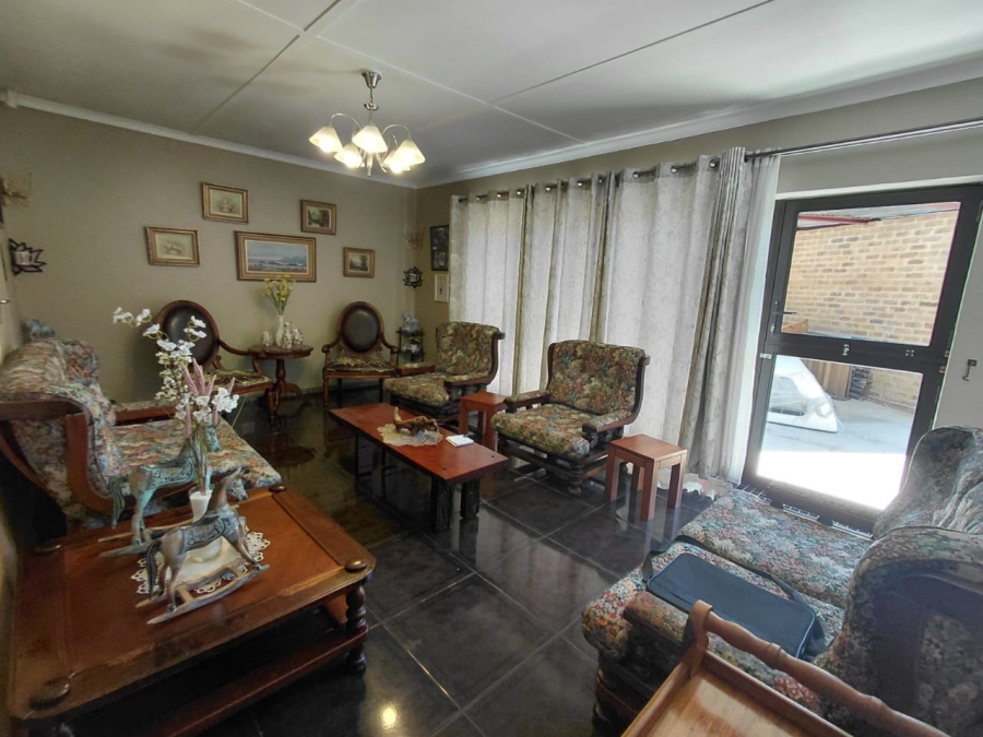 3 Bedroom Property for Sale in Minnebron Gauteng