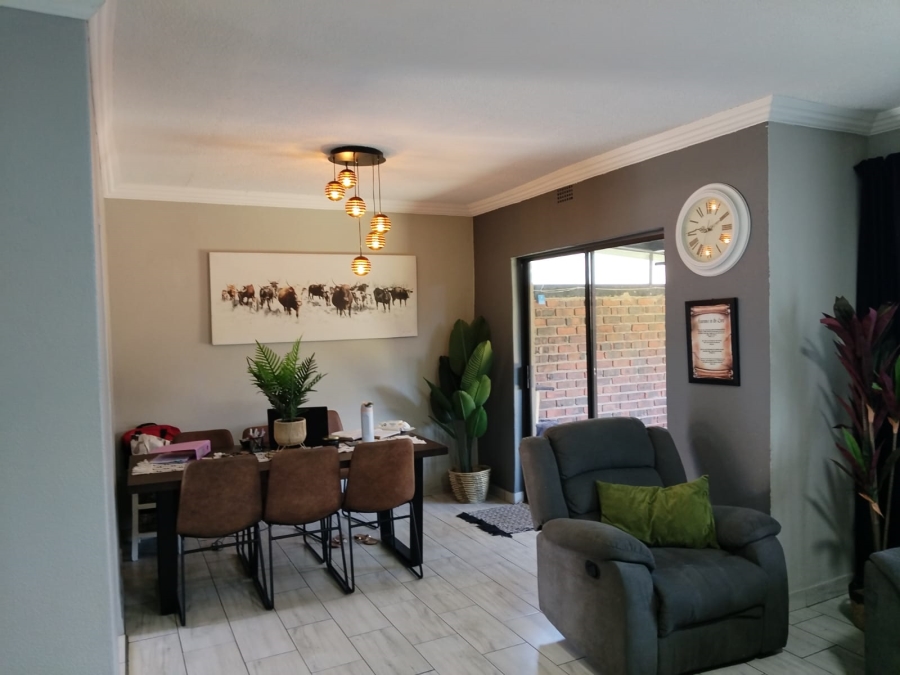 2 Bedroom Property for Sale in Birchleigh Gauteng
