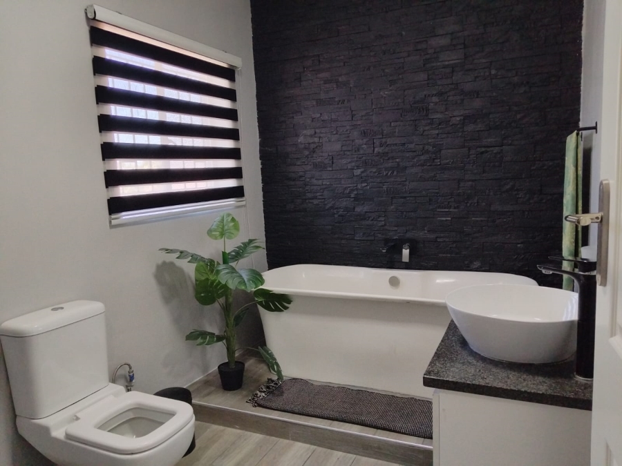 2 Bedroom Property for Sale in Birchleigh Gauteng