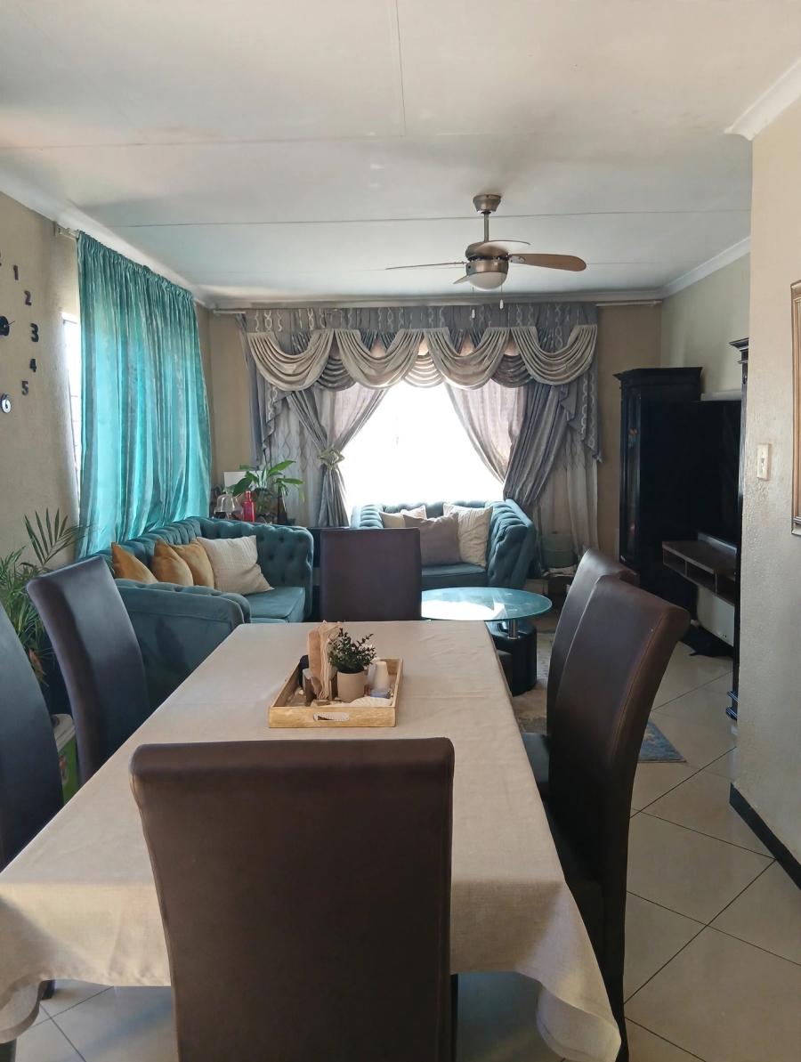 3 Bedroom Property for Sale in Protea Glen Gauteng