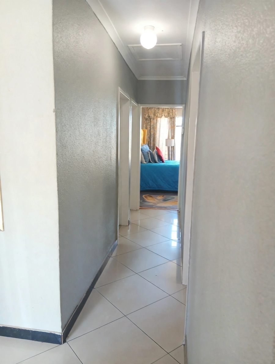 3 Bedroom Property for Sale in Protea Glen Gauteng