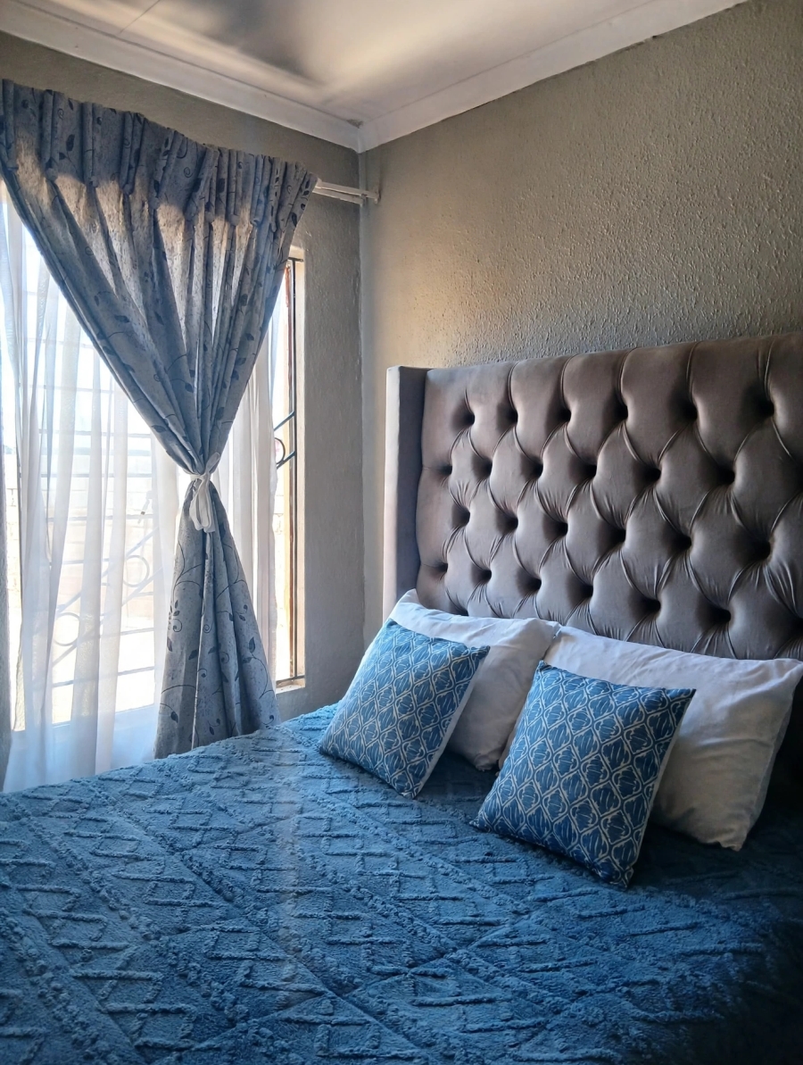 3 Bedroom Property for Sale in Protea Glen Gauteng
