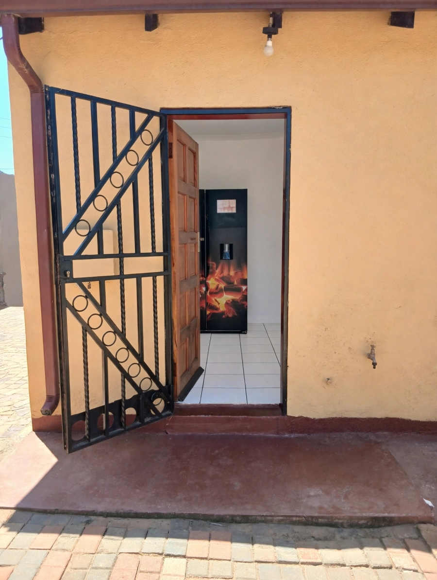3 Bedroom Property for Sale in Protea Glen Gauteng