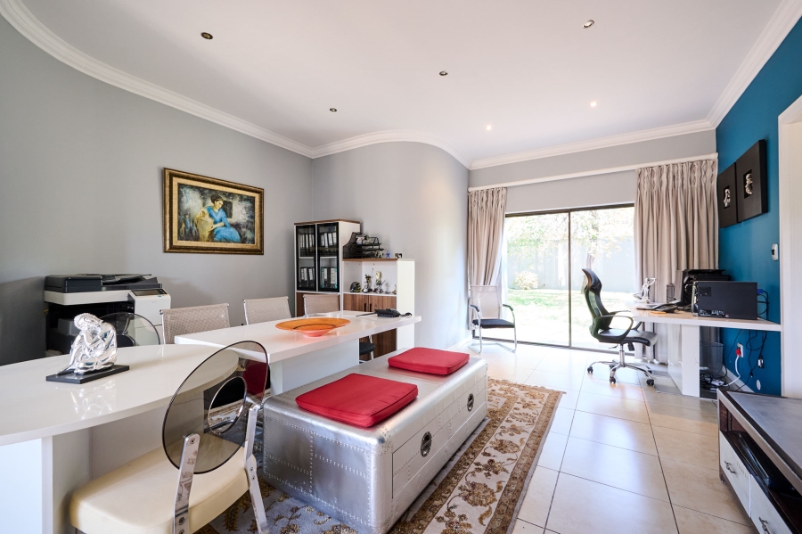4 Bedroom Property for Sale in Carlswald North Estate Gauteng