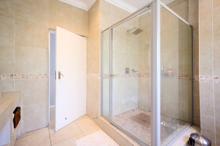 4 Bedroom Property for Sale in Carlswald North Estate Gauteng