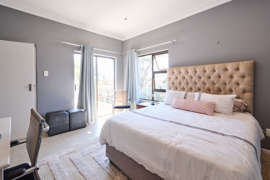 4 Bedroom Property for Sale in Carlswald North Estate Gauteng