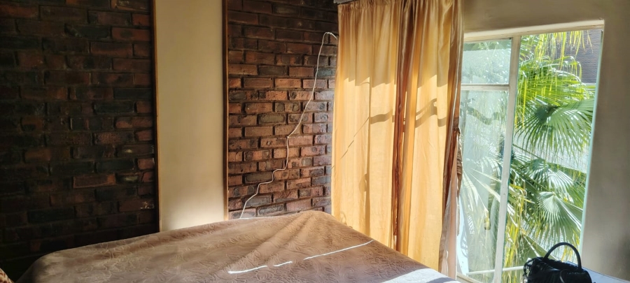 2 Bedroom Property for Sale in Sunnyside Gauteng