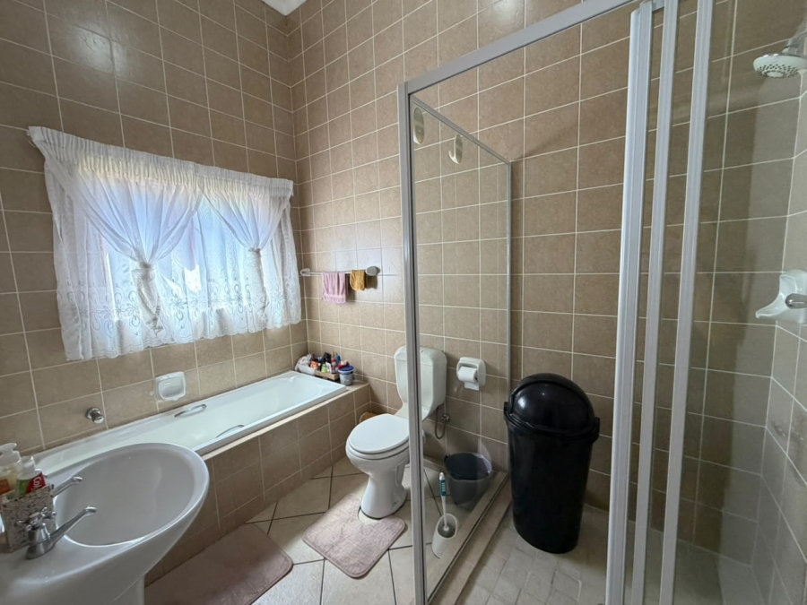 2 Bedroom Property for Sale in Winchester Hills Gauteng