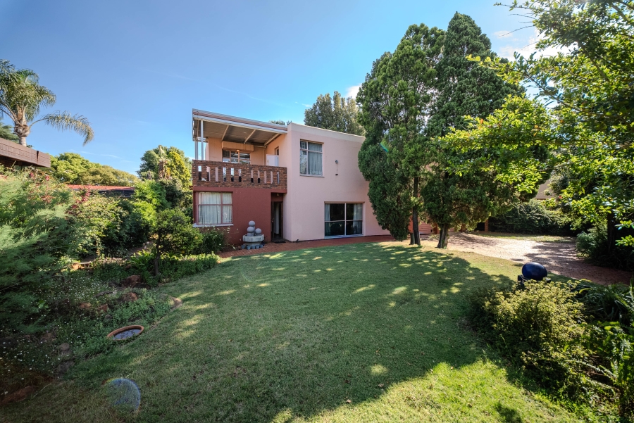 4 Bedroom Property for Sale in Faerie Glen Gauteng