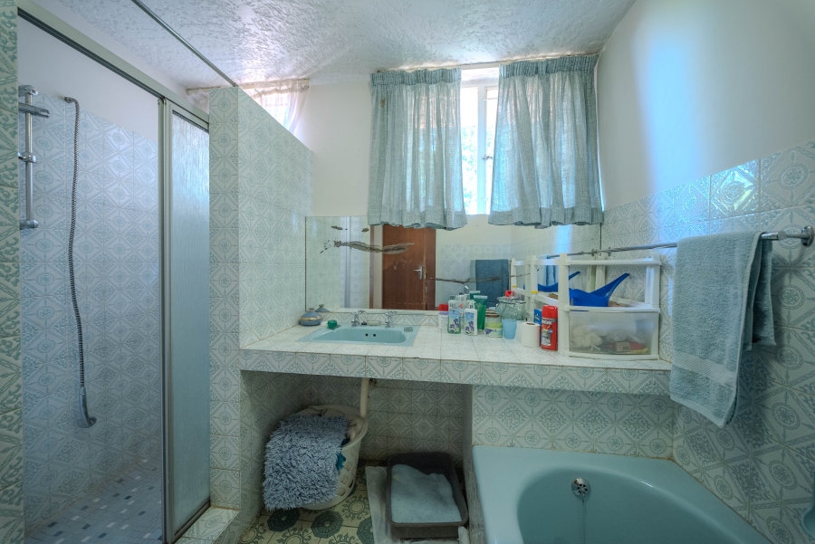 4 Bedroom Property for Sale in Faerie Glen Gauteng