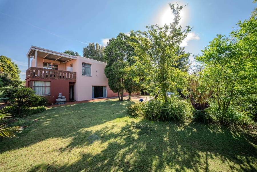 4 Bedroom Property for Sale in Faerie Glen Gauteng