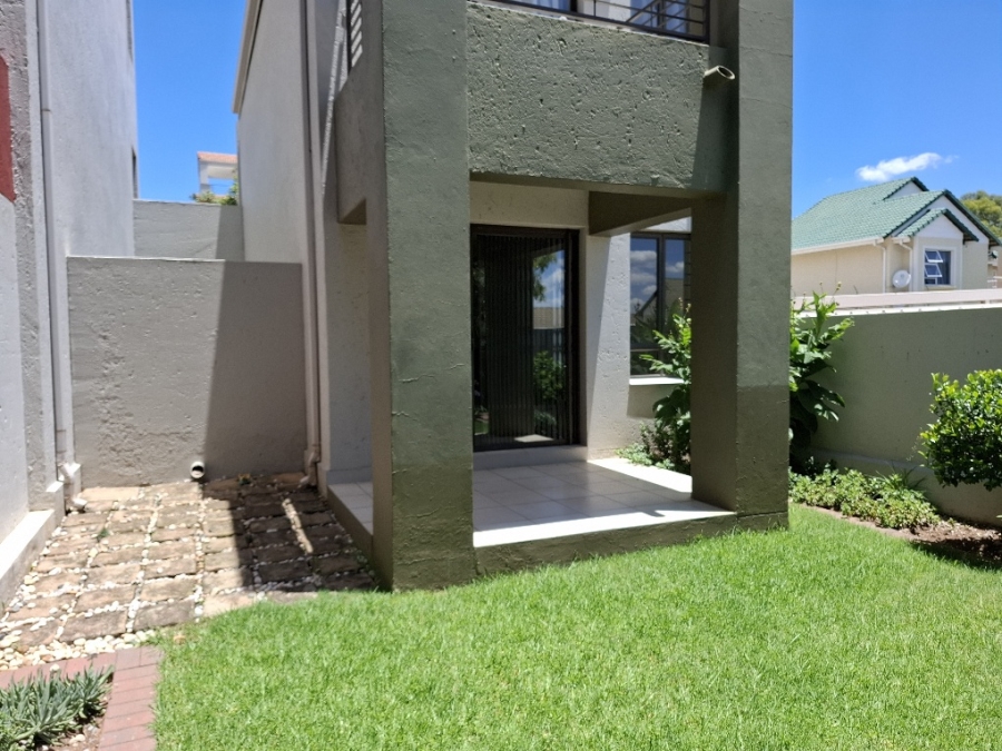 To Let 0 Bedroom Property for Rent in Fourways Gauteng