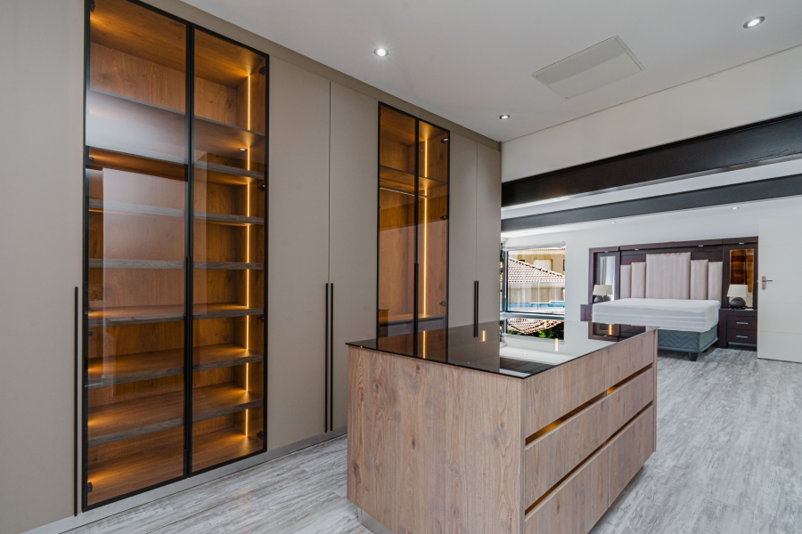 To Let 4 Bedroom Property for Rent in Bryanston Gauteng