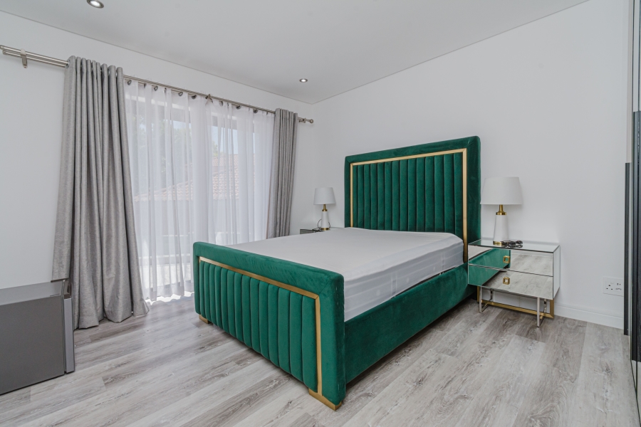To Let 4 Bedroom Property for Rent in Bryanston Gauteng