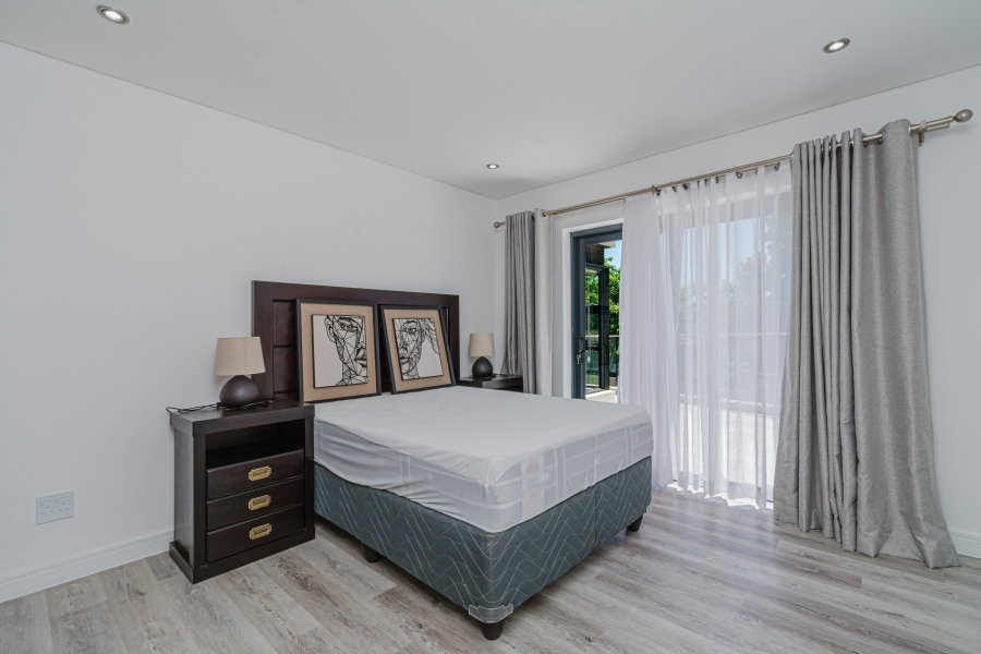 To Let 4 Bedroom Property for Rent in Bryanston Gauteng