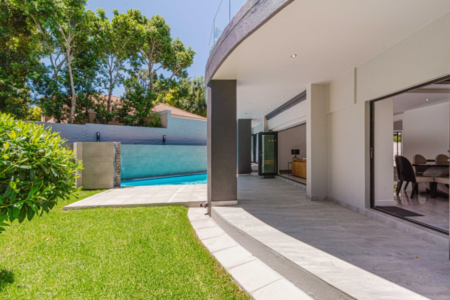 To Let 4 Bedroom Property for Rent in Bryanston Gauteng