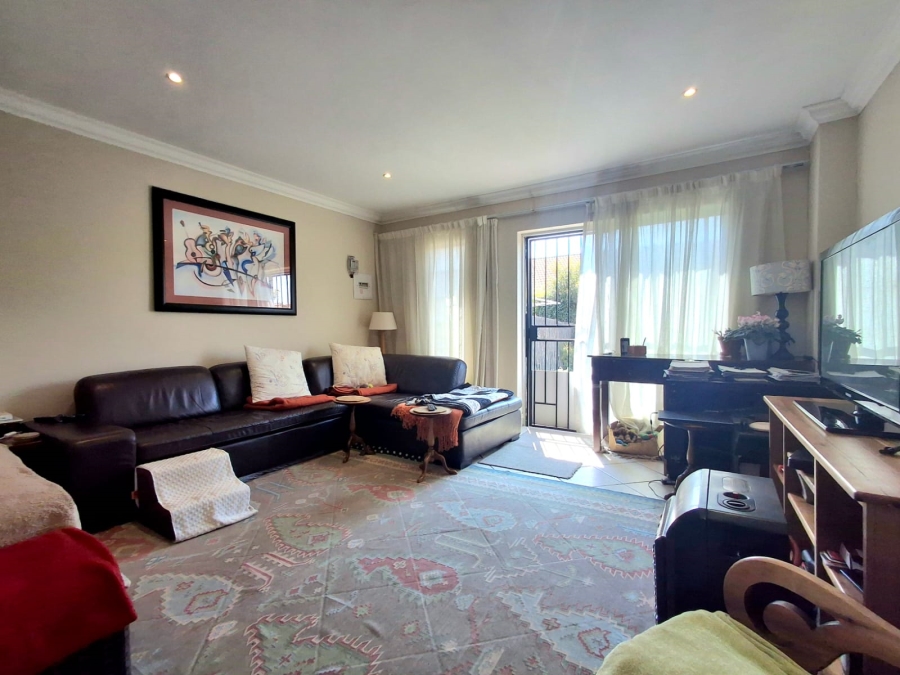 2 Bedroom Property for Sale in Illiondale Gauteng