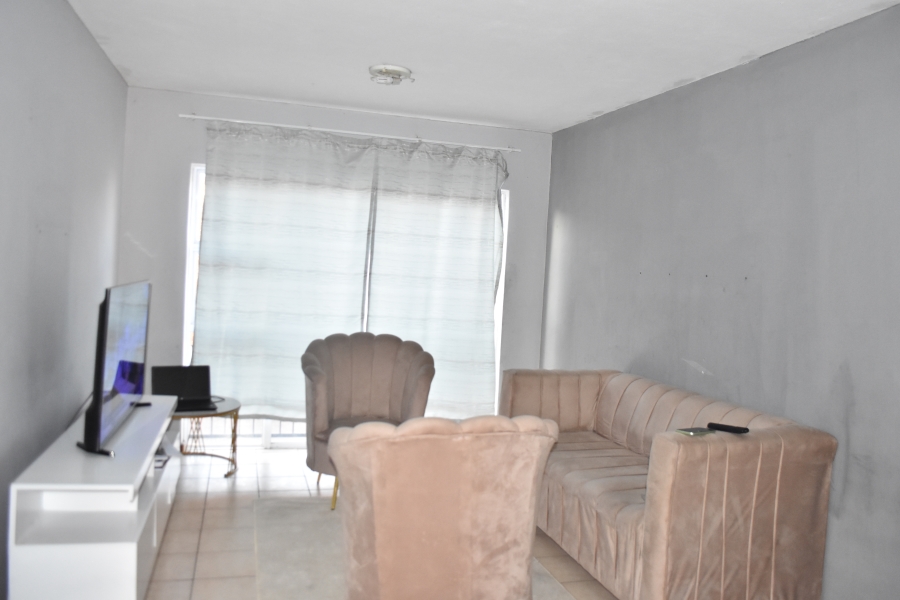 2 Bedroom Property for Sale in Pretoria North Gauteng