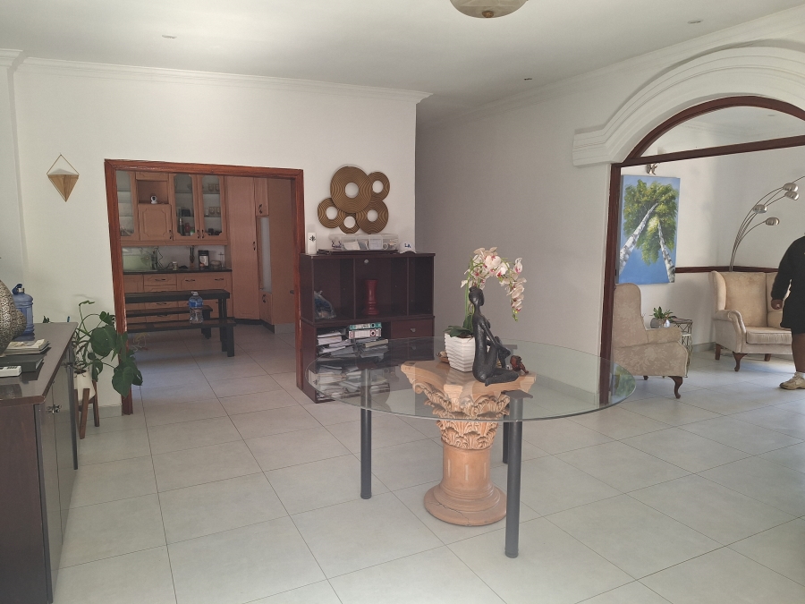 To Let Commercial Property for Rent in Eldoraigne Gauteng