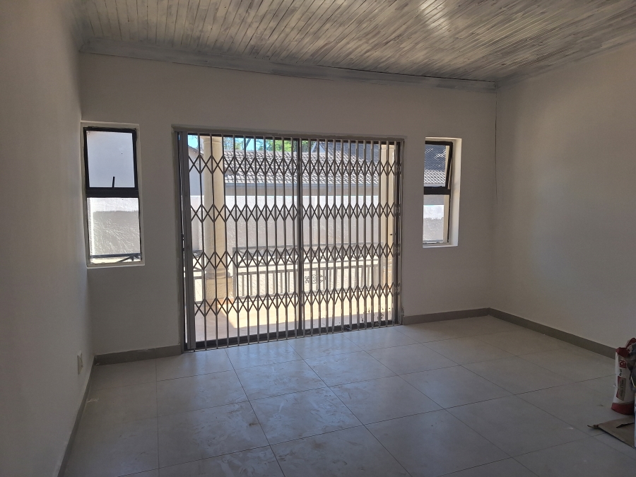 To Let Commercial Property for Rent in Eldoraigne Gauteng