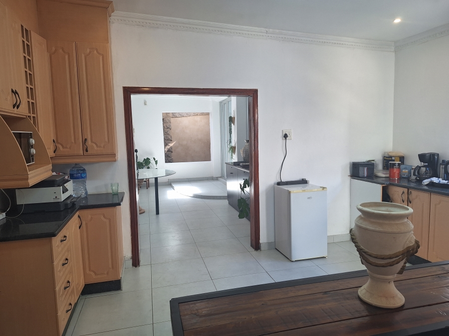 To Let Commercial Property for Rent in Eldoraigne Gauteng