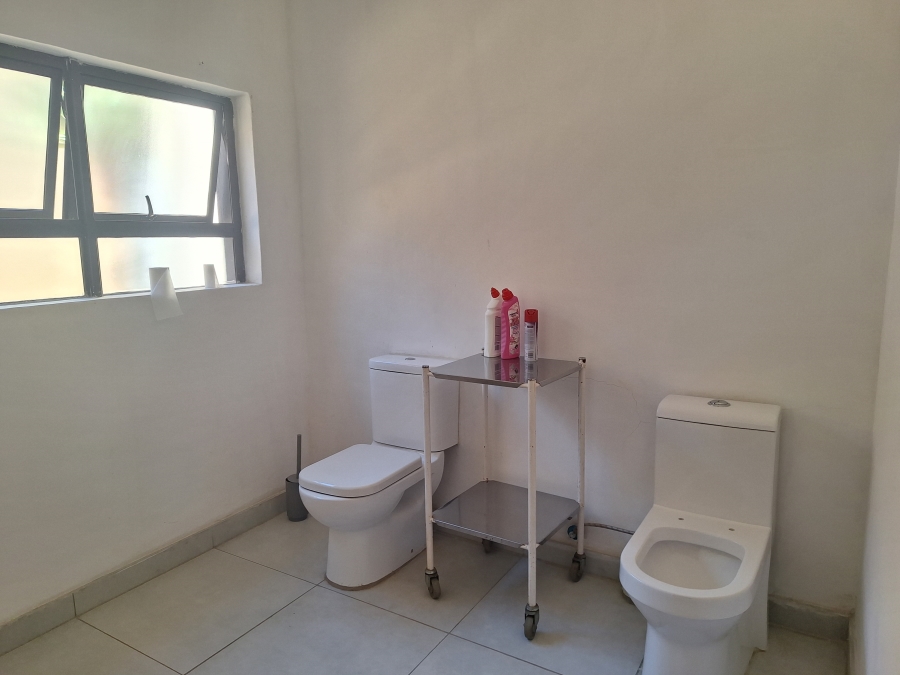 To Let Commercial Property for Rent in Eldoraigne Gauteng