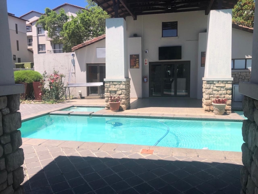 1 Bedroom Property for Sale in Sunninghill Gauteng