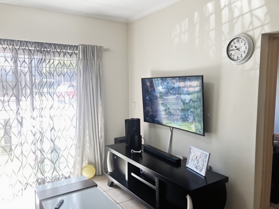 1 Bedroom Property for Sale in Sunninghill Gauteng