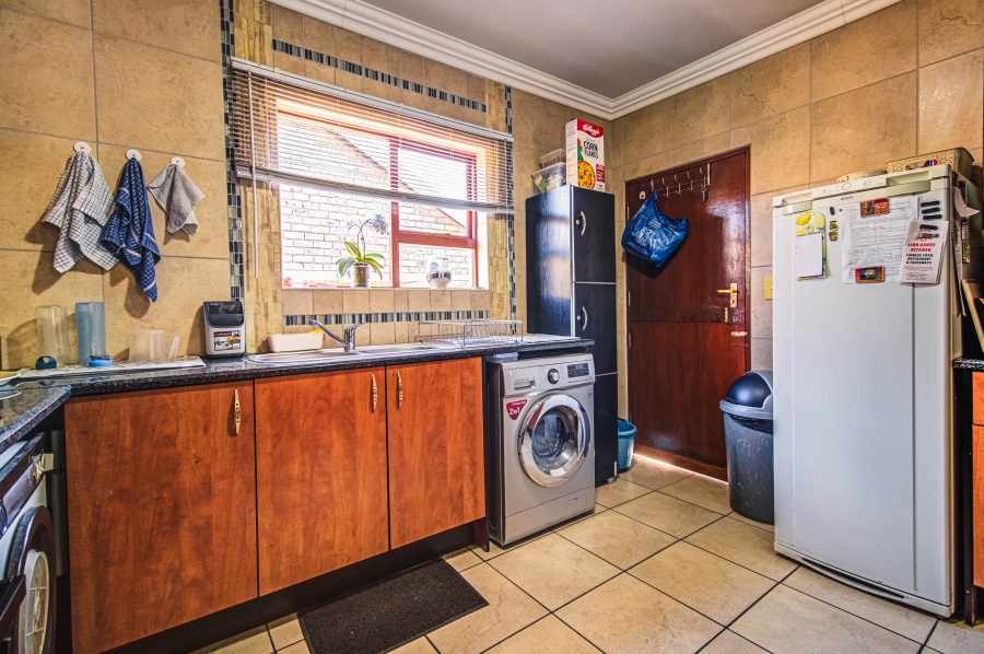 3 Bedroom Property for Sale in Bartlett Gauteng