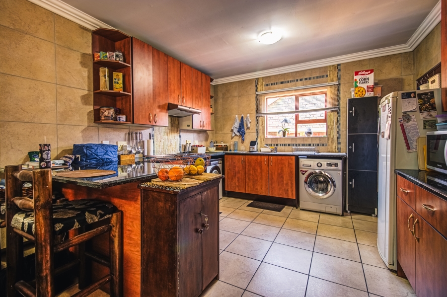 3 Bedroom Property for Sale in Bartlett Gauteng
