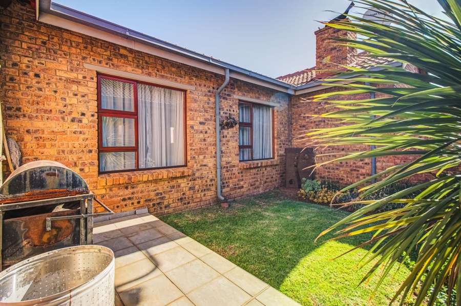 3 Bedroom Property for Sale in Bartlett Gauteng