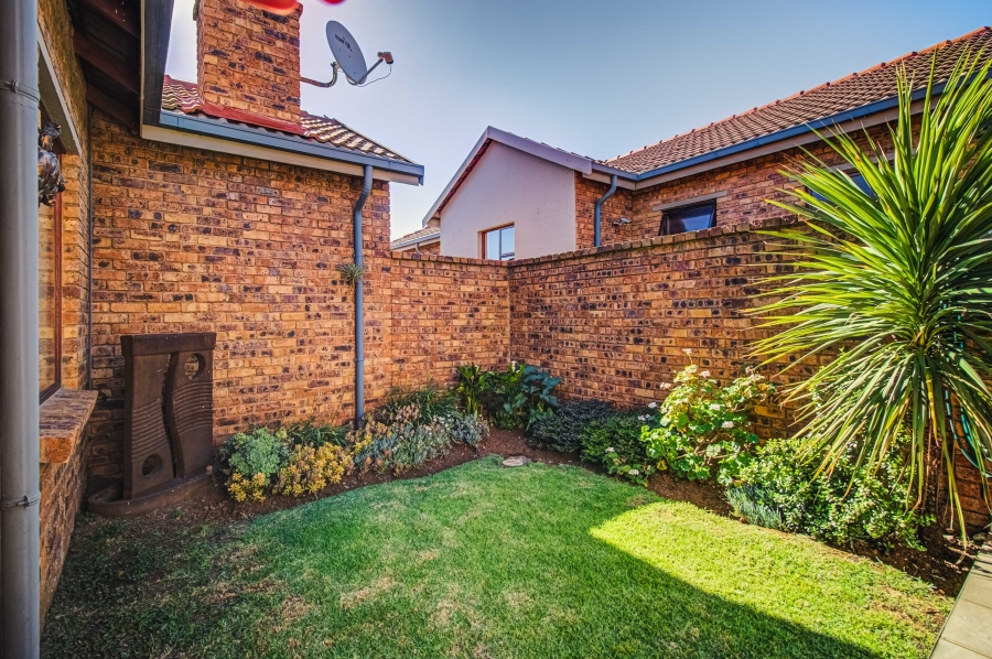 3 Bedroom Property for Sale in Bartlett Gauteng