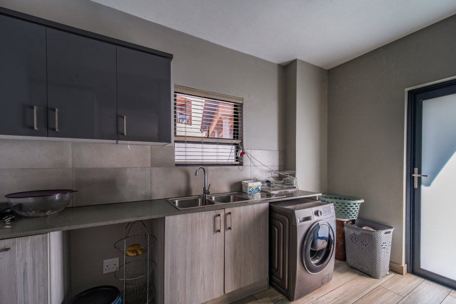 4 Bedroom Property for Sale in Country View Estate Gauteng