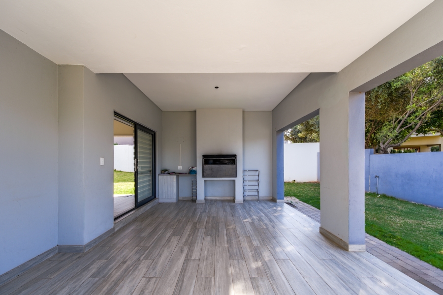 4 Bedroom Property for Sale in Country View Estate Gauteng