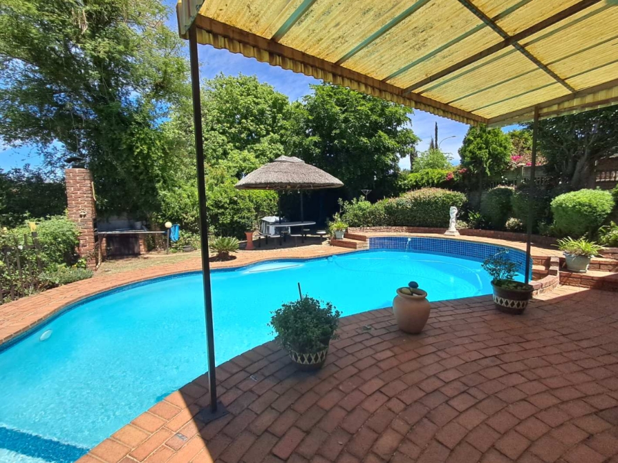 4 Bedroom Property for Sale in Alan Manor Gauteng