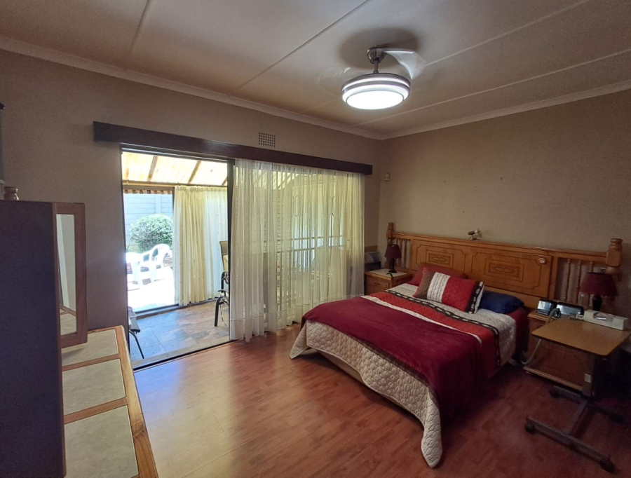 4 Bedroom Property for Sale in Alan Manor Gauteng