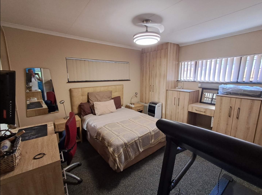 4 Bedroom Property for Sale in Alan Manor Gauteng