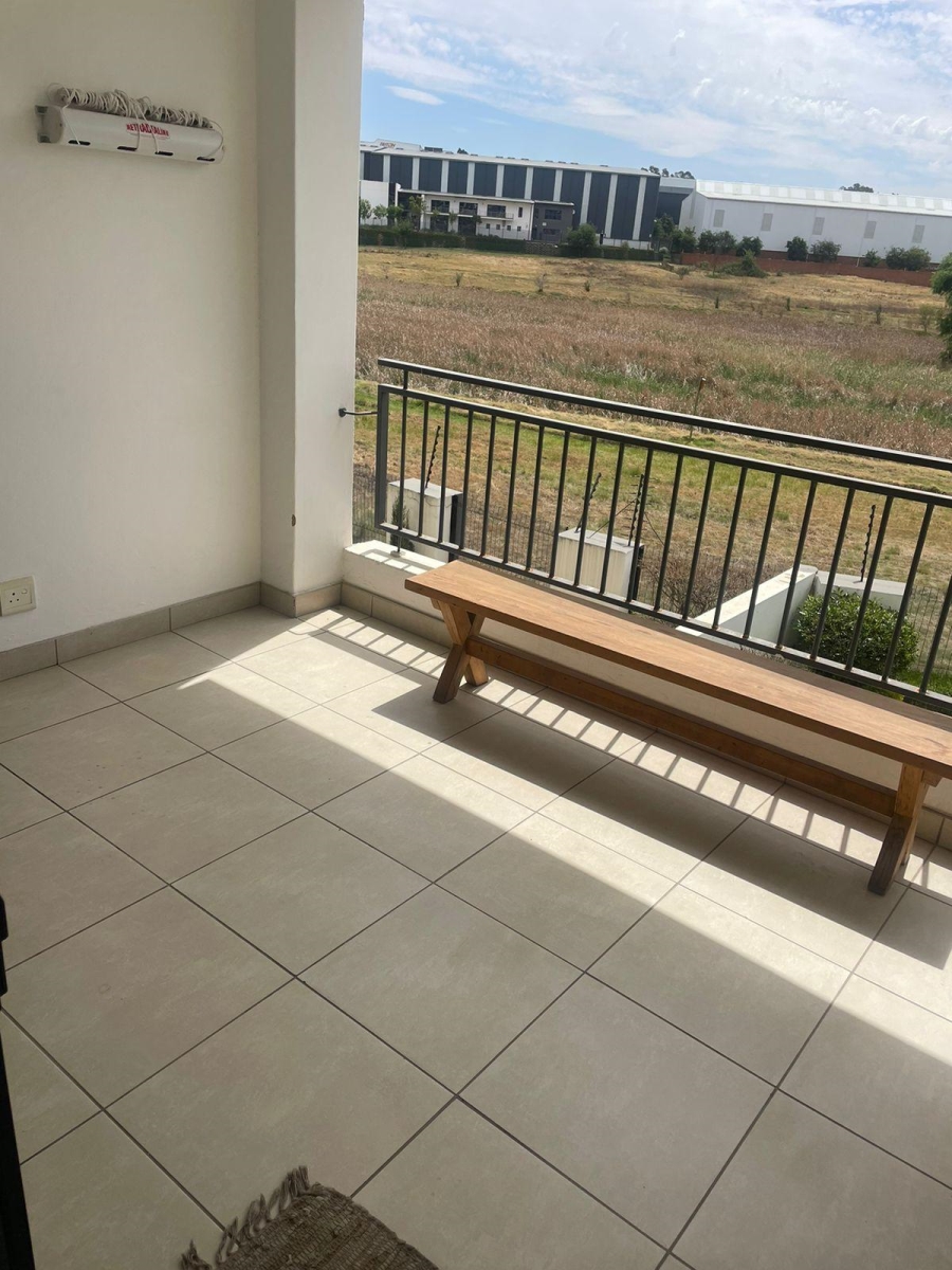 To Let 2 Bedroom Property for Rent in Modderfontein Gauteng