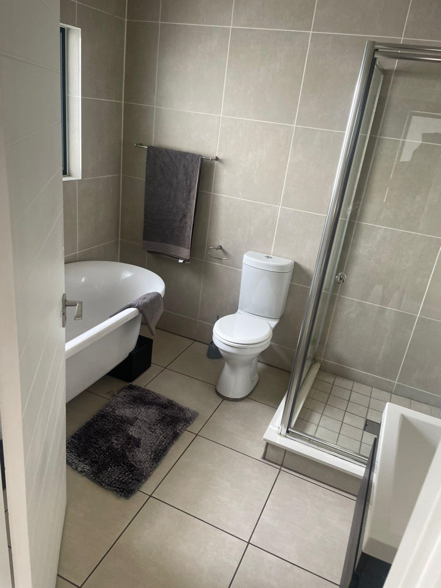 To Let 2 Bedroom Property for Rent in Modderfontein Gauteng