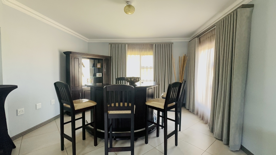 4 Bedroom Property for Sale in Helderwyk Gauteng