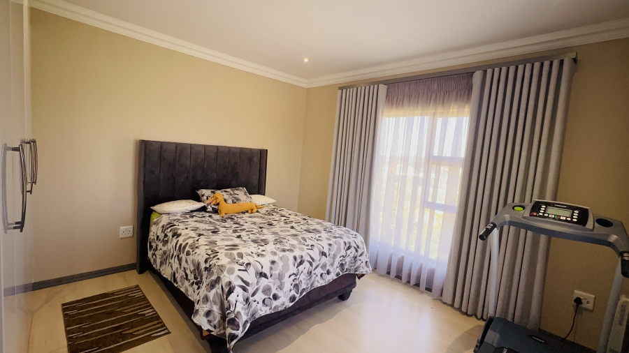 4 Bedroom Property for Sale in Helderwyk Gauteng