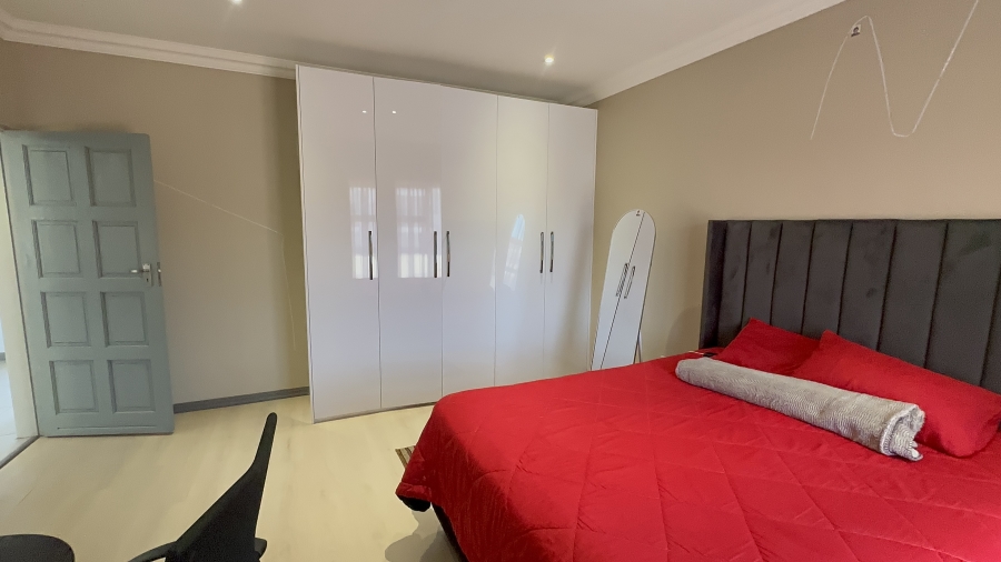 4 Bedroom Property for Sale in Helderwyk Gauteng