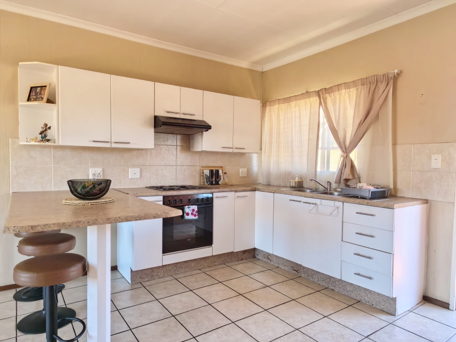 To Let 2 Bedroom Property for Rent in Weltevreden Park Gauteng